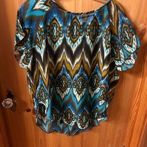 Umgee Blue and Gold Patterned Blouse